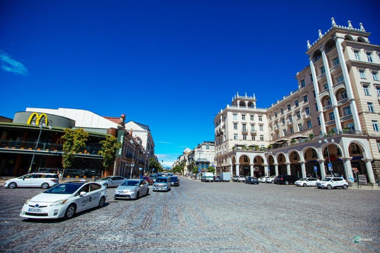 Coral Boutique Hotel Тбилиси Екстериор снимка