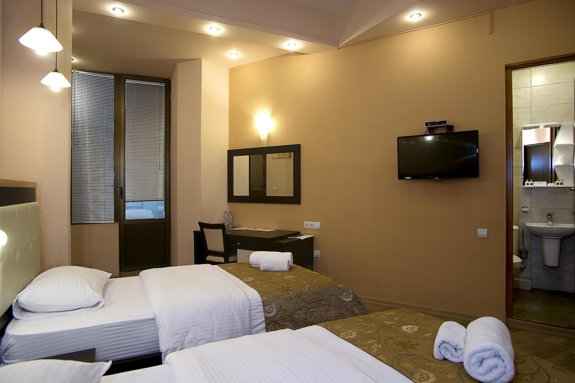 Coral Boutique Hotel Тбилиси Екстериор снимка
