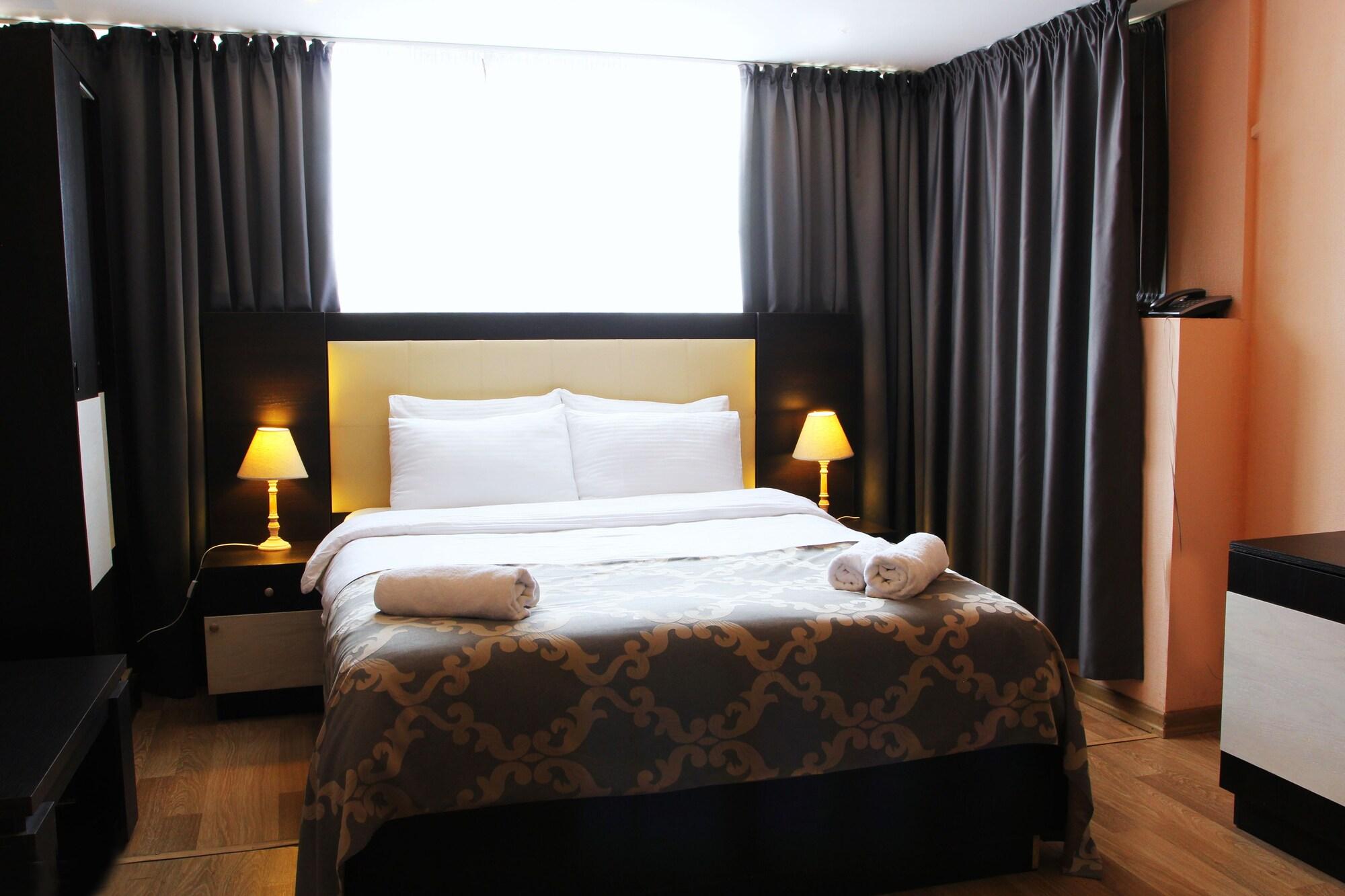 Coral Boutique Hotel Тбилиси Екстериор снимка