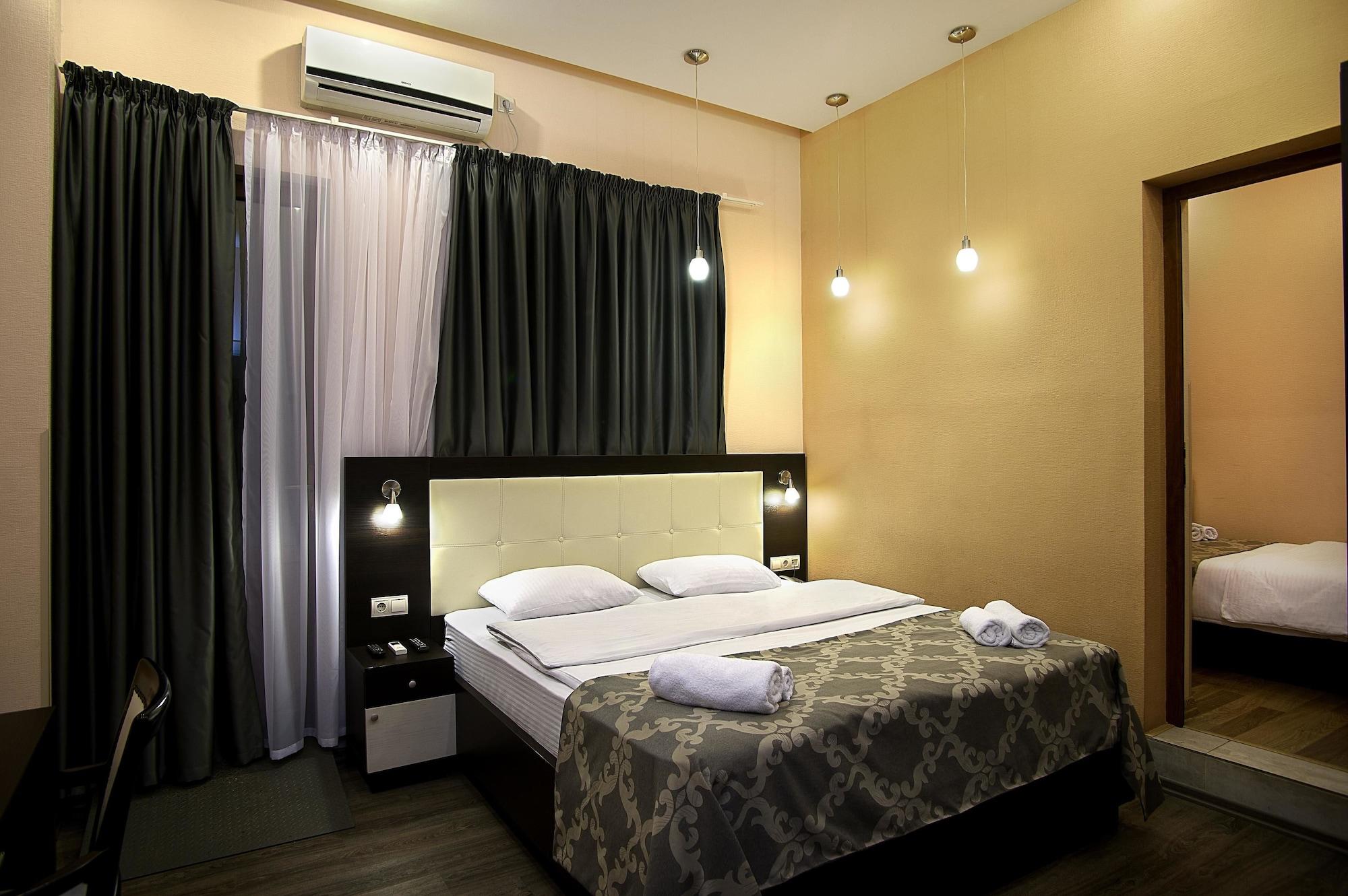 Coral Boutique Hotel Тбилиси Екстериор снимка
