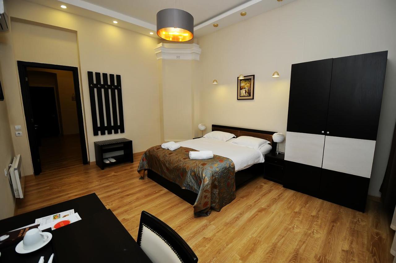 Coral Boutique Hotel Тбилиси Екстериор снимка