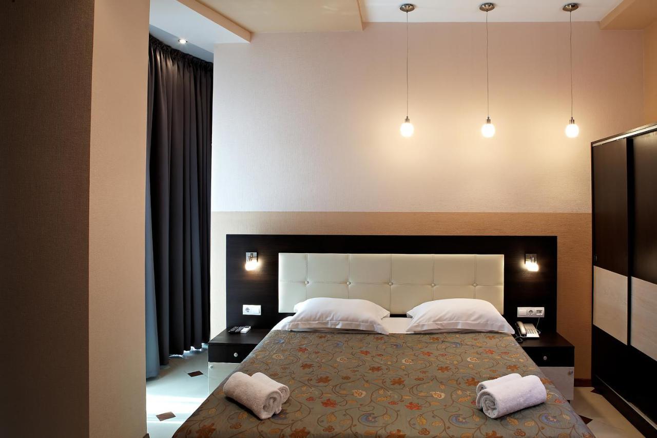 Coral Boutique Hotel Тбилиси Екстериор снимка