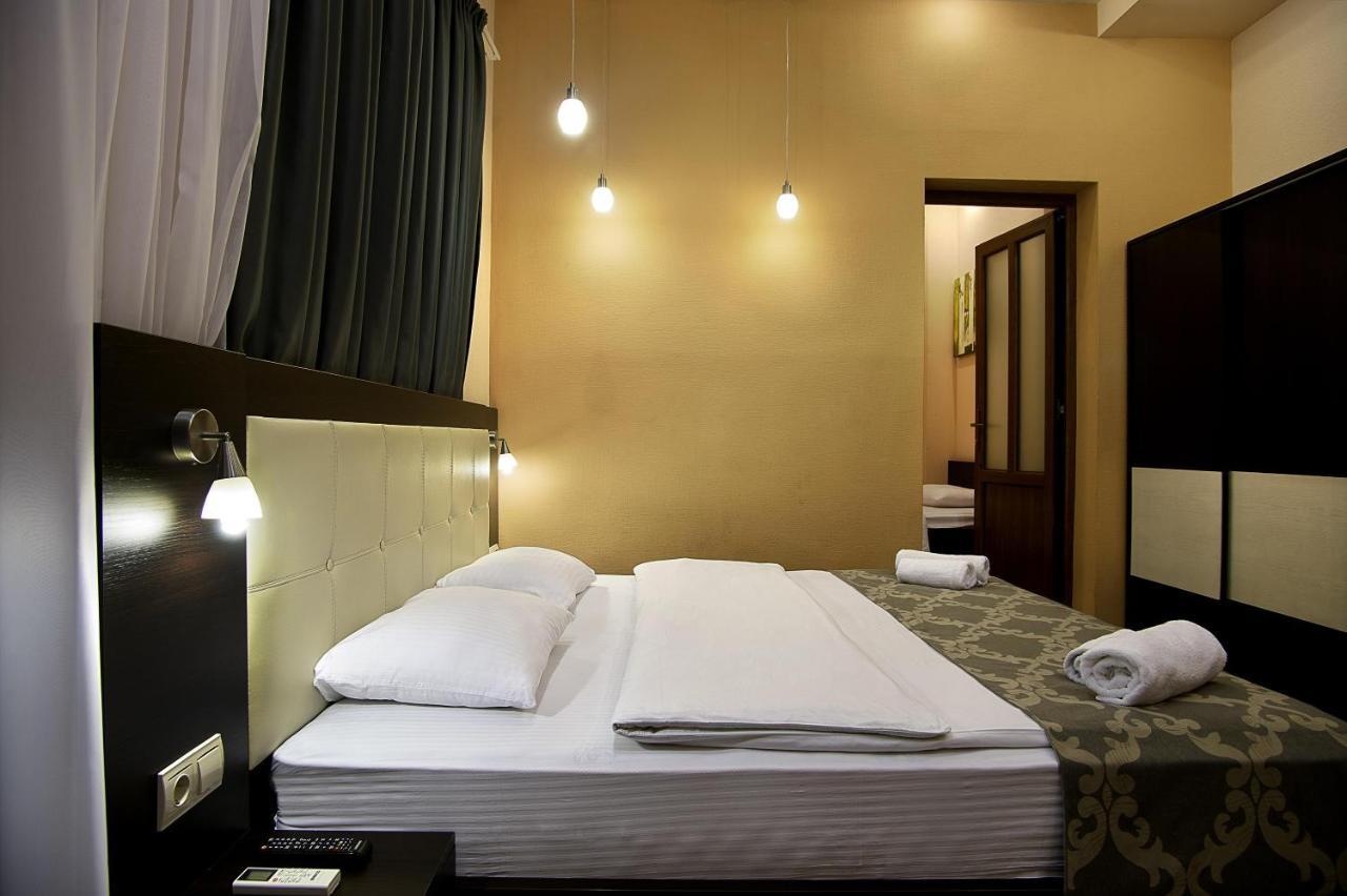 Coral Boutique Hotel Тбилиси Екстериор снимка