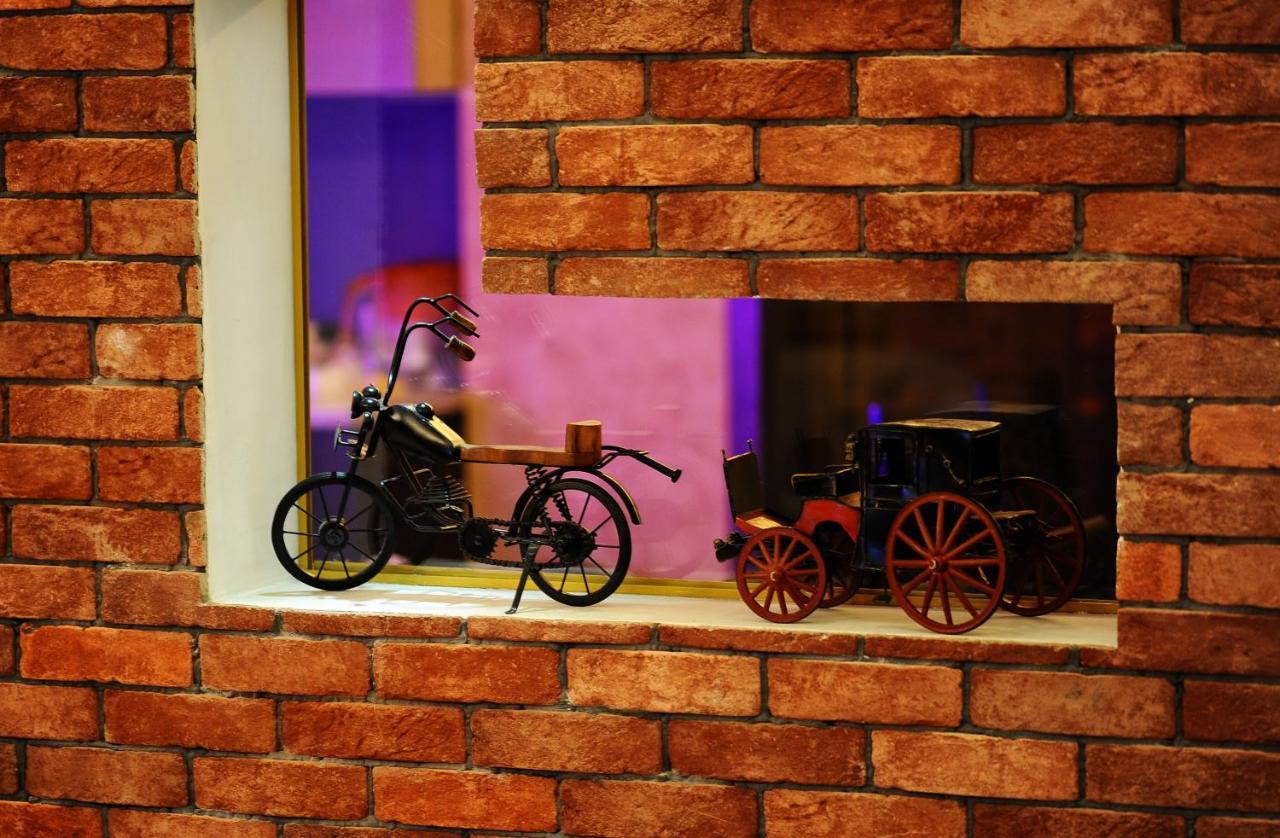 Coral Boutique Hotel Тбилиси Екстериор снимка
